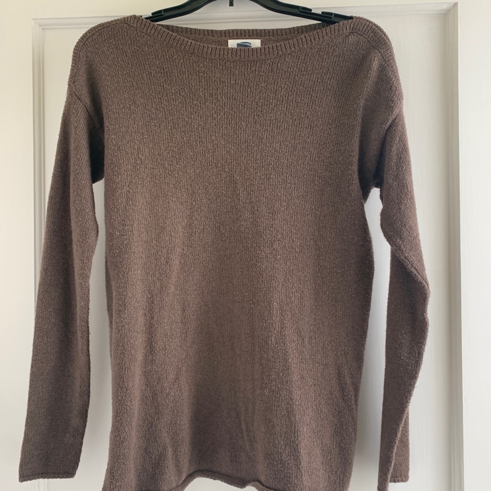 Lightweight brown sweater